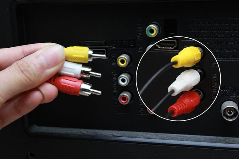 Hướng dẫn vận chuyển Tivi bằng xe máy
