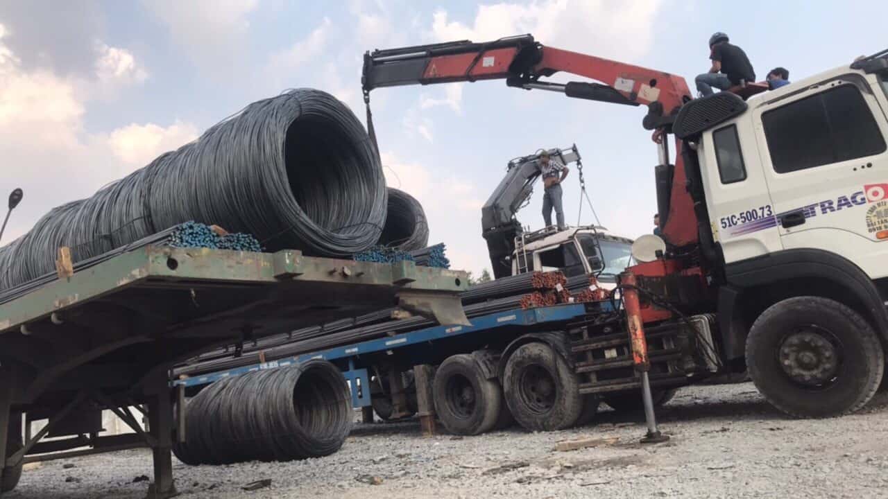 chi phí vận chuyển sắt thép cạnh tranh