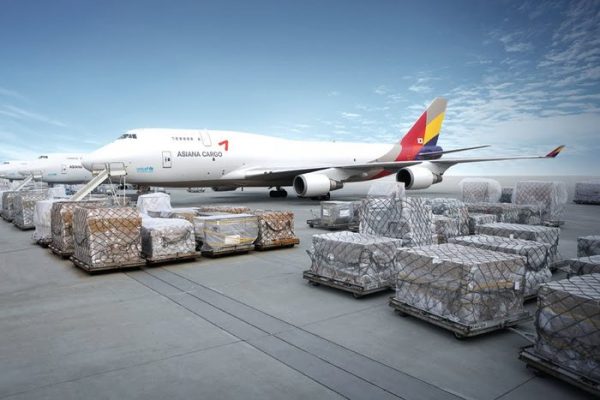 Phương tiện vận chuyển hàng hóa bằng đường hàng không